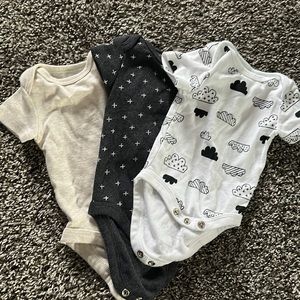 Never Been Warn Newborn Onesies